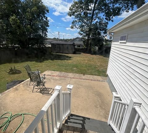 4th image of 406 S Washington St #1
