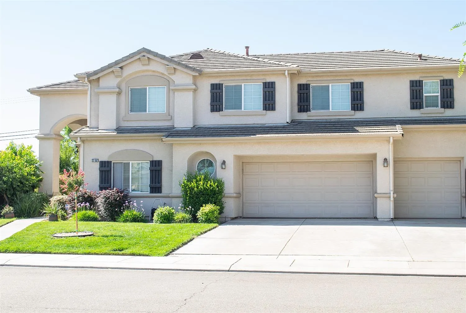 2252 Capistrano St photo 1