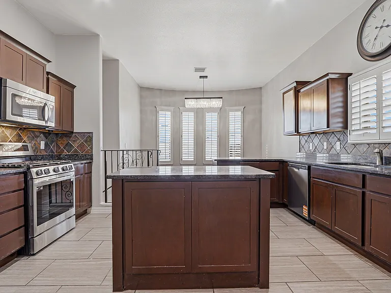 14293 Meadow Lake Ave — Photo 16