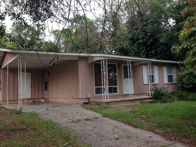 1st image of 2115 Clairmont Dr