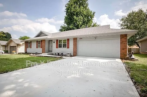 1714 W Swan St Photo 1 1714 W Swan St Photo 1