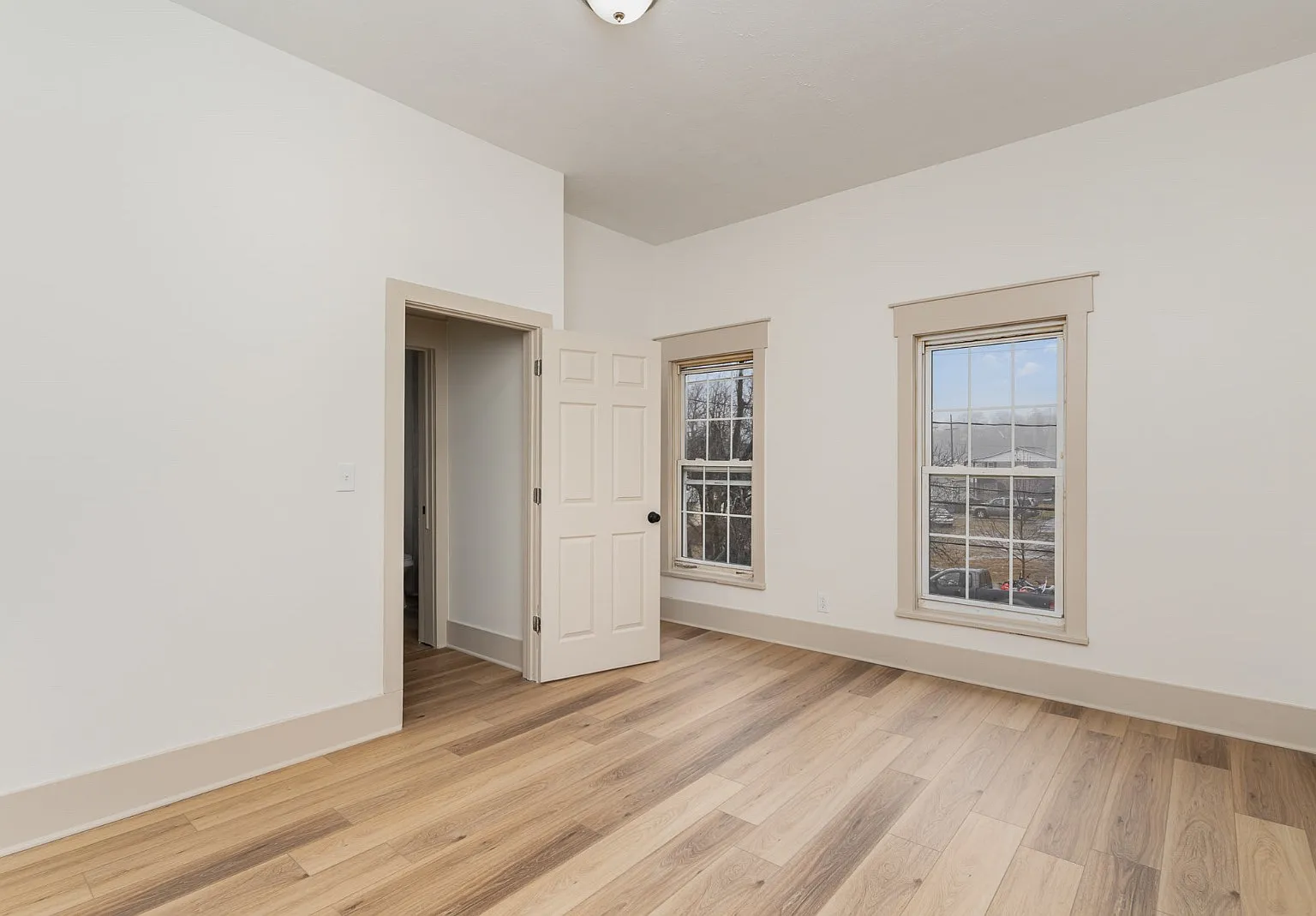 440 N 2nd St — Photo 3