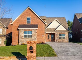 1538 Tsuga Dr, Alcoa, TN 37701