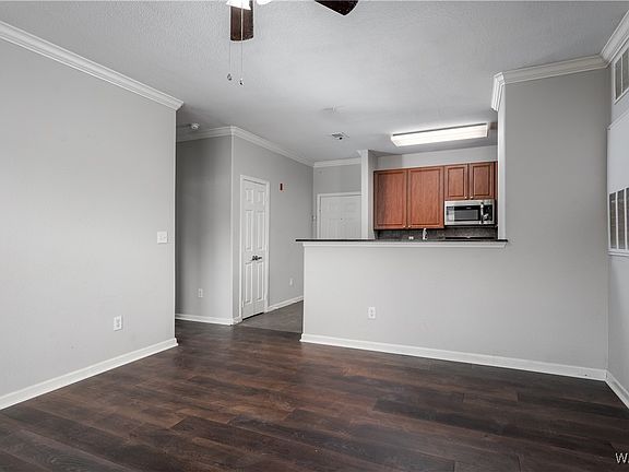 3rd image of 600 13th St #713