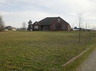 5485 York Dr, Boonville, IN 47601