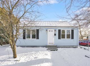 47 Victoria St, Springfield, MA 01104