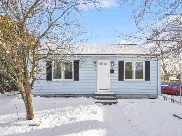 47 Victoria St, Springfield, MA 01104