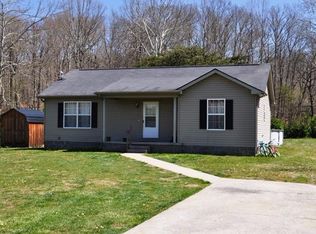 312 Hickory Grove Ln, Stanton, KY 40380