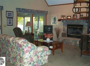 2113 Boardman Plains Rd, Traverse City, MI 49696