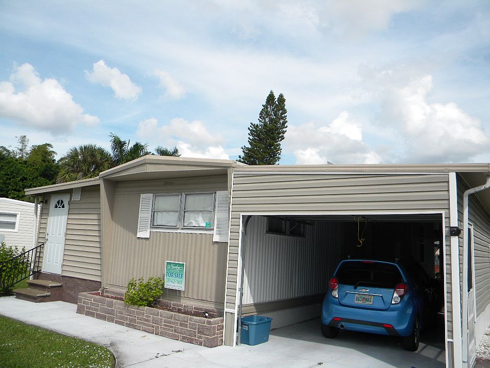 1st image of 16611 Magnolia Dr