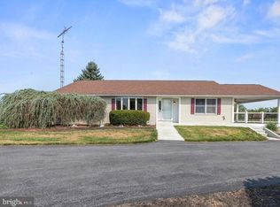 7246 Smith Rd, Chambersburg, PA 17202