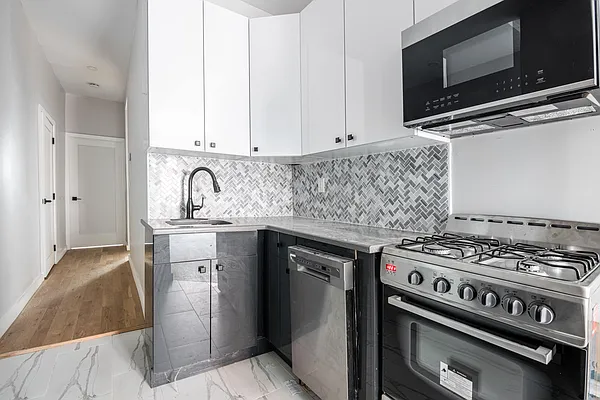 Rented by Five Stone NYC LLC | media 4