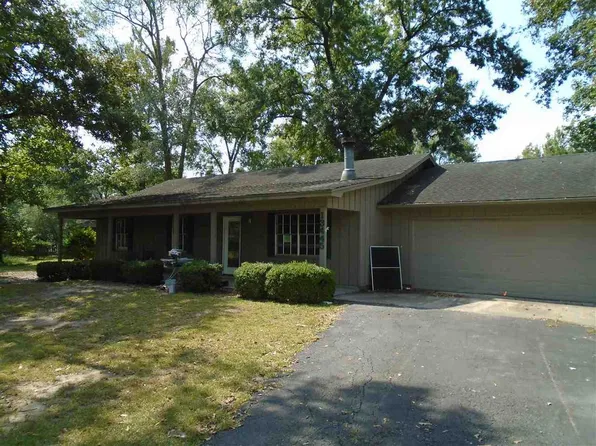 13445 Leaning Oaks Dr, Beaumont, TX 77713