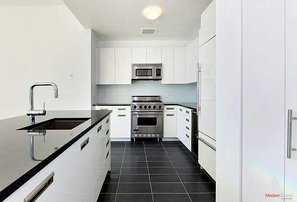 Sold by Modern Spaces | media 13