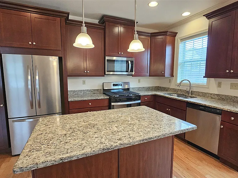 313 Canter Ct — Photo 13