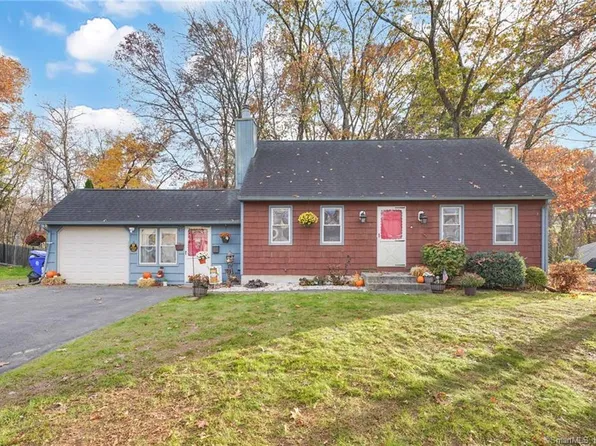 4 Terrace Circle, Enfield, CT 06082