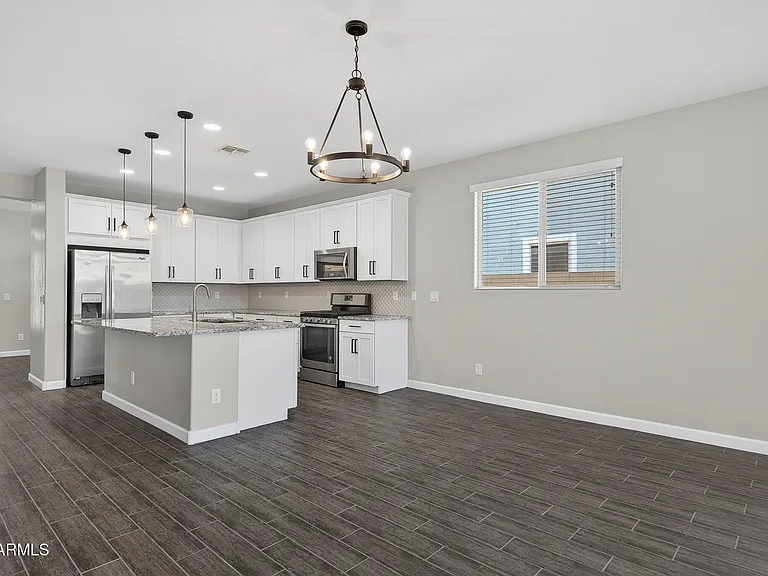 14363 W Charter Oak Rd — Photo 5