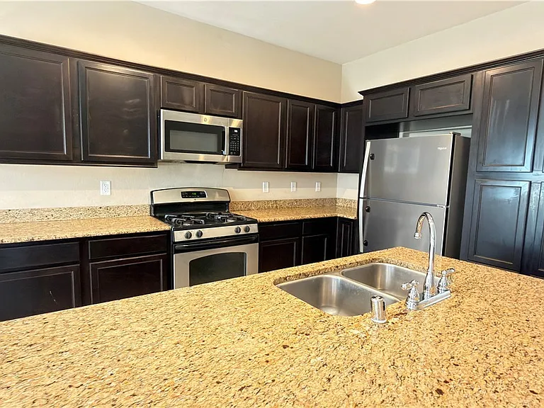 6675 Prairie Dusk Dr — Photo 3