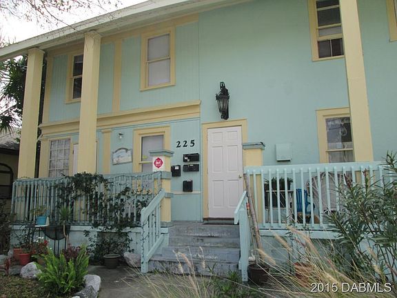 2nd image of 225 N Oleander Ave