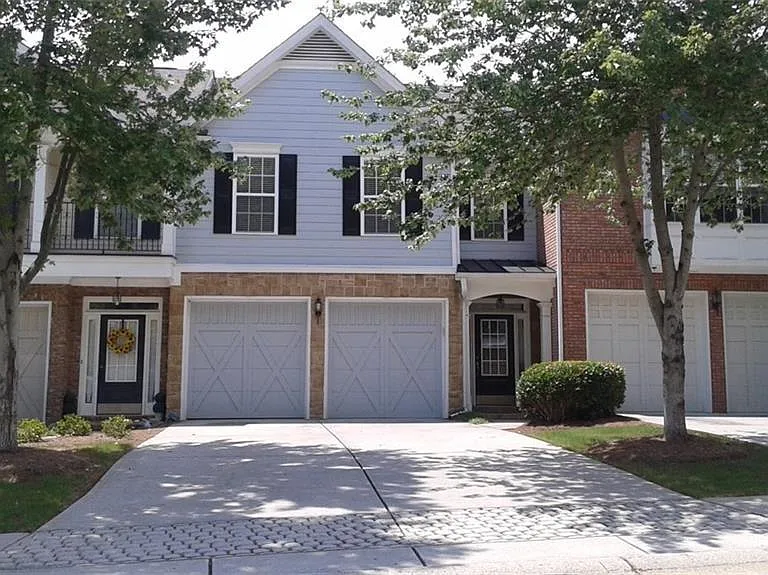 2511 Gadsen Walk — Photo 1