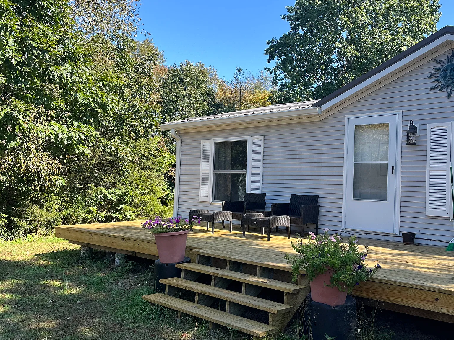 3 bed, 1000 sqft, $2,000 — Photo 3