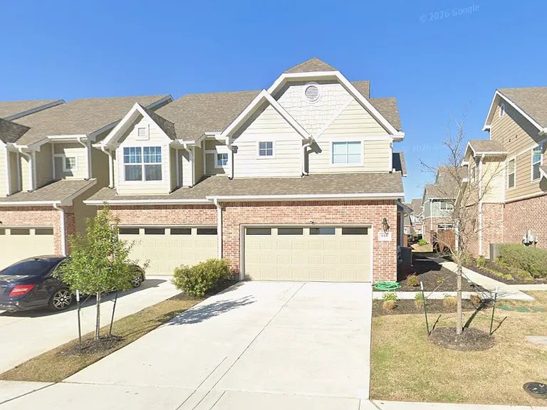 618 Laurel Ln — Photo 1