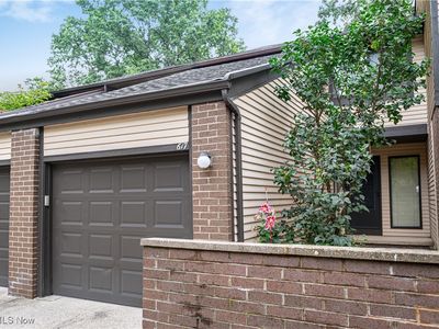 617 Dade Ln, Cleveland, OH, 44143