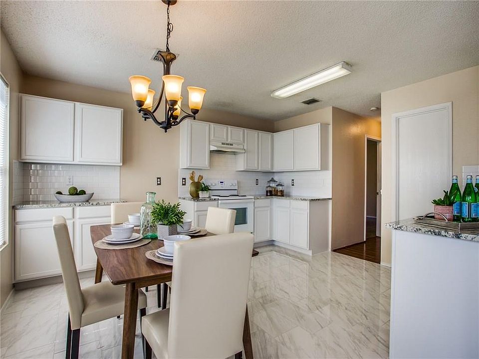 1st image of 706 Claiborn Ln