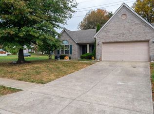 9601 Long Rifle Ln, Louisville, KY 40228