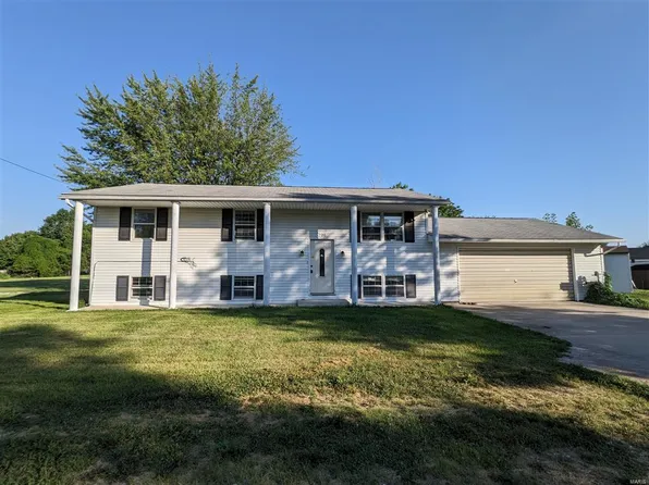 700 Baxter Ave, Jerseyville, IL 62052
