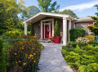 91 Warren Ave, Plymouth, MA 02360