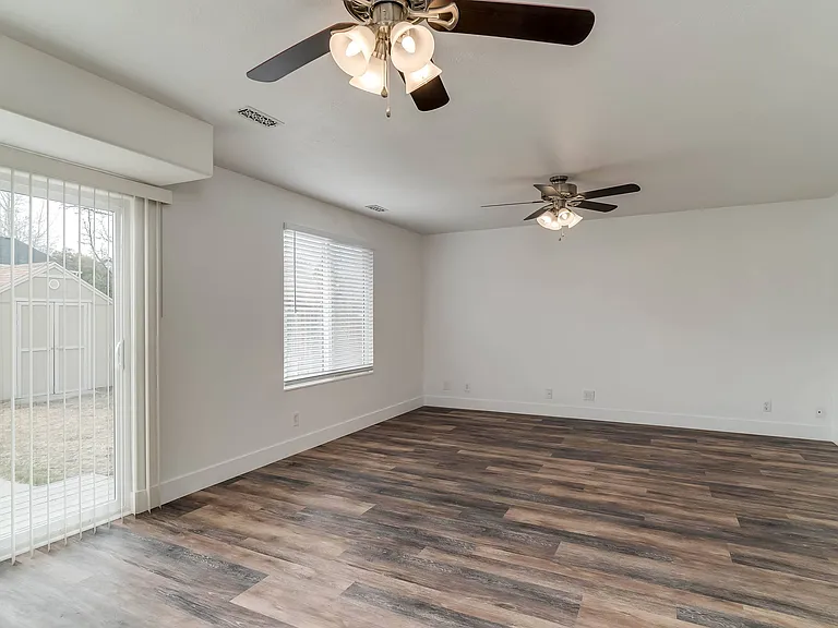 5445 W Aristada Ave — Photo 6