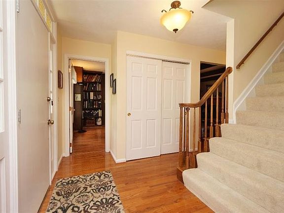 3rd image of 10315 Gentlewind Dr