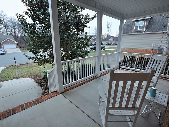 3rd image of 2105 Ventura Ct