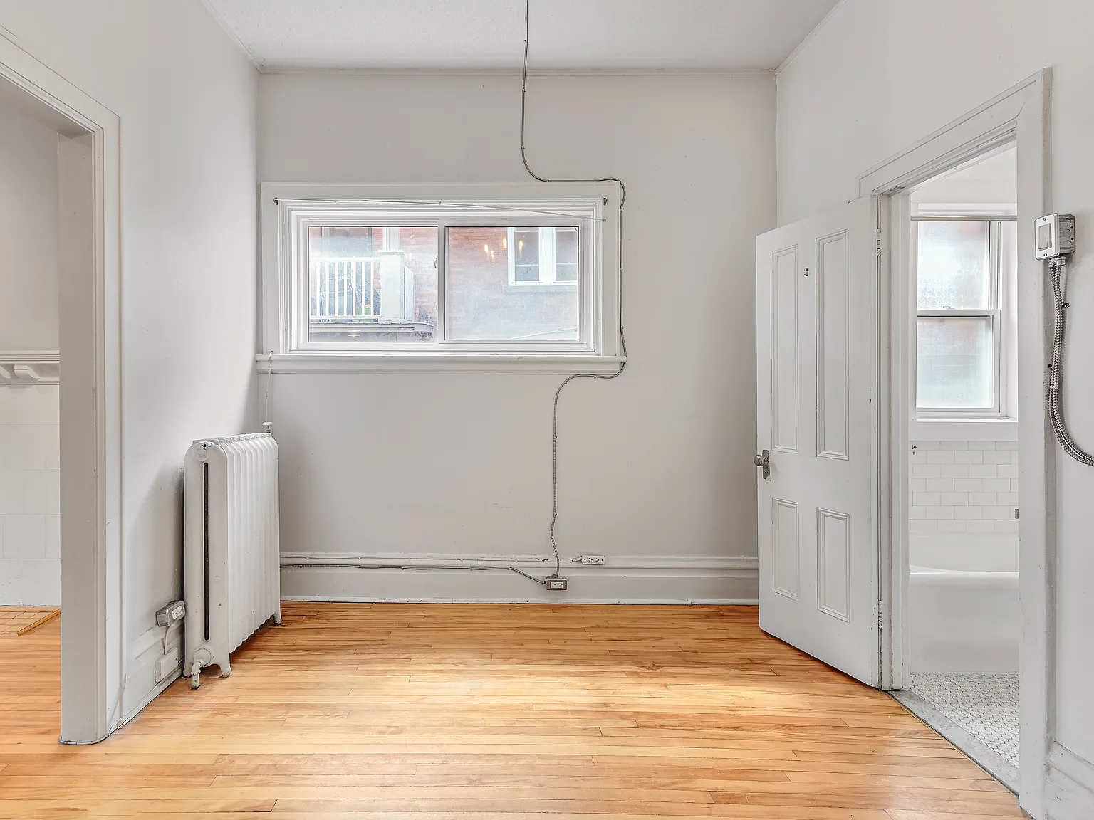 305 Waverley Street — Photo 3
