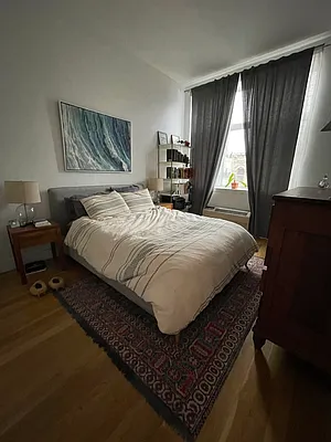 Rented by The KCI Group | media 4