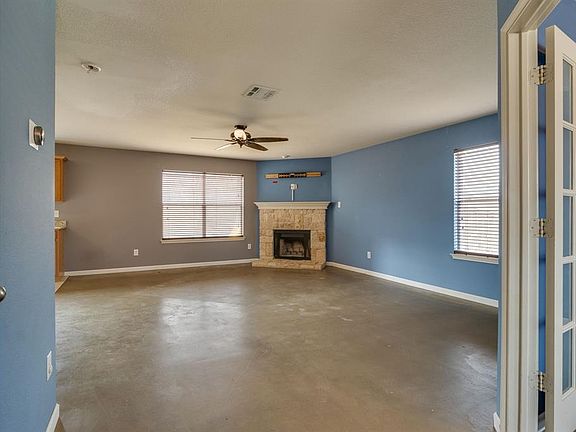 4th image of 8549 Shallow Creek Dr