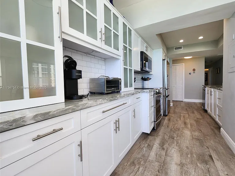3505 S Ocean Dr #612 — Photo 18