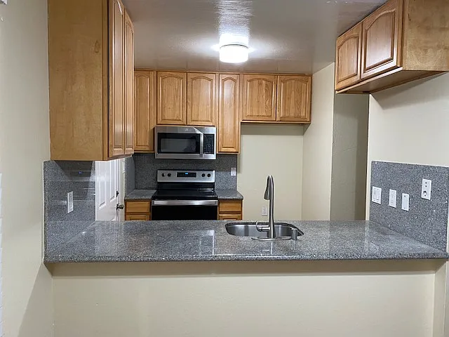 2091 Olivera Rd — Photo 2