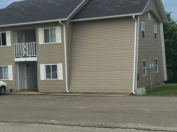 2nd image of 1307 Whispering Pine Dr APT C