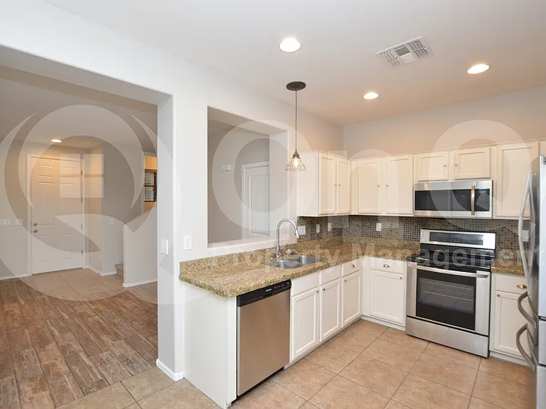 3806 E Trigger Way — Photo 3