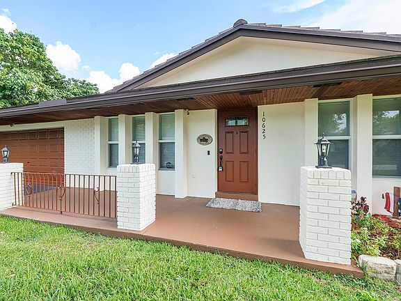 3rd image of 10625 NW 37th Street