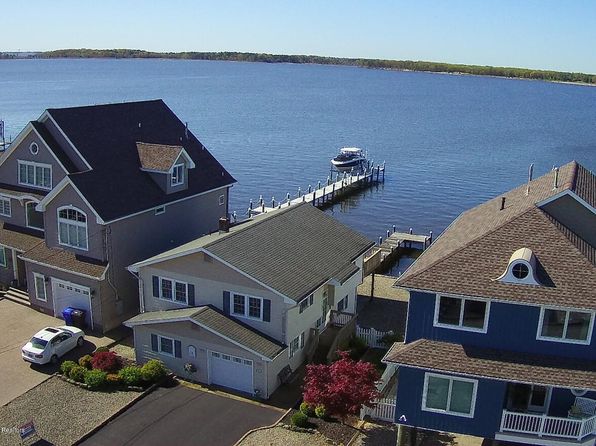 Waterfront - Toms River NJ Waterfront Homes For Sale - 76 Homes | Zillow