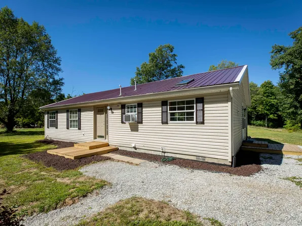 19780 Chain Lake St, Cassopolis, MI 49031