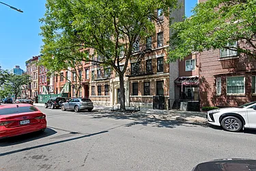 95 South 10th Street