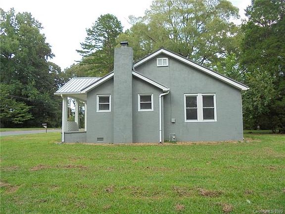 2nd image of 703 Tanglewood Dr