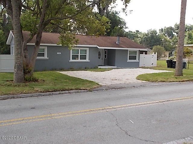 1st image of 158 S Carpenter Ave