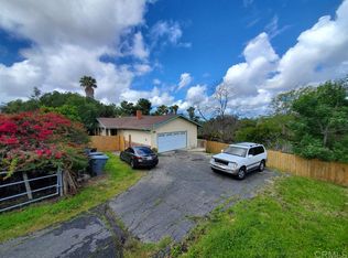 1031 Sunset Dr, Vista, CA 92081