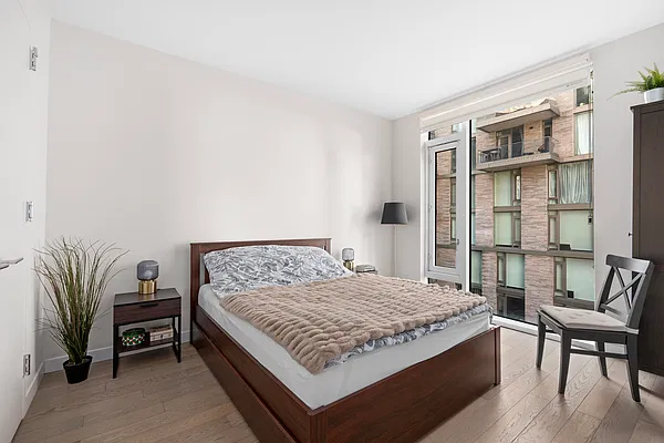 Bedroom, photo 1