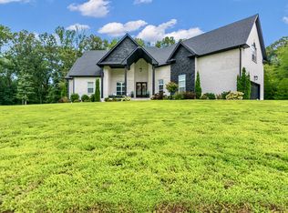 1381 Reda Dr, Clarksville, TN 37042